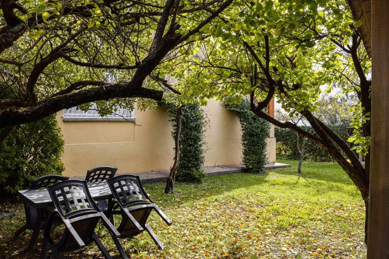 Can Camps Besalu Casa Planta Baja Con Jardin Exterior photo