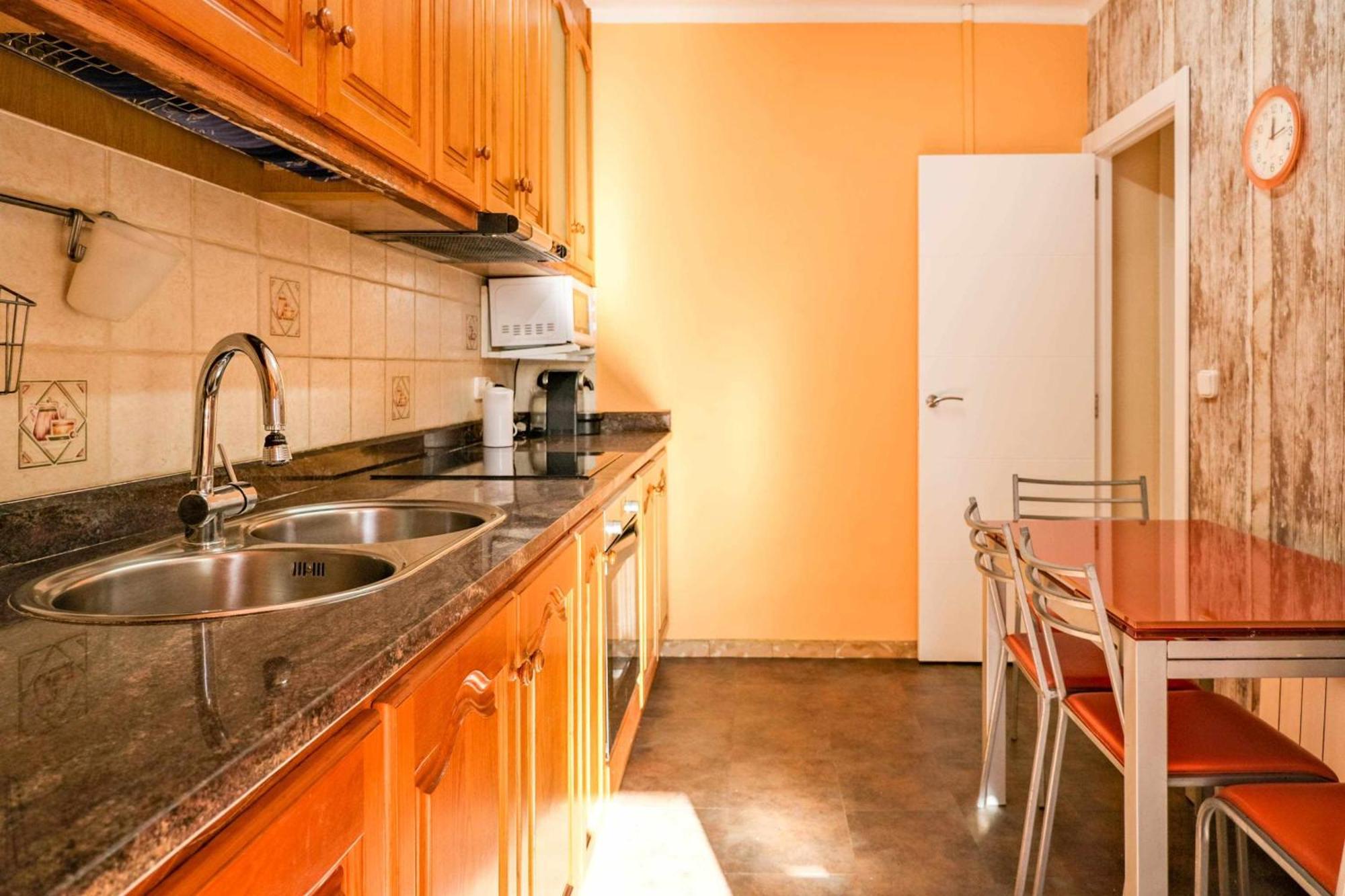 Can Camps Besalu Casa Planta Baja Con Jardin Exterior photo